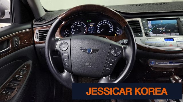 2011 Hyundai Genesis - Thumbnail 9