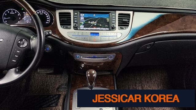 2011 Hyundai Genesis - Thumbnail 15