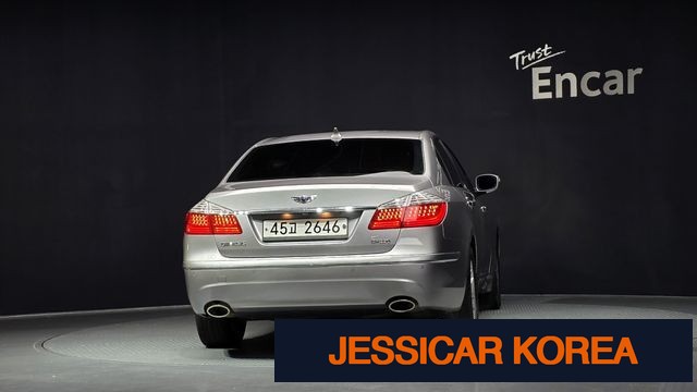 2011 Hyundai Genesis - Thumbnail 16