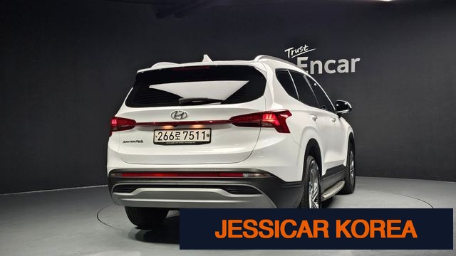2021 Hyundai The New Santa Fe - Thumbnail 2
