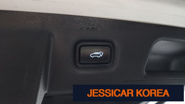 2023 Hyundai The New Santa Fe - Thumbnail 15