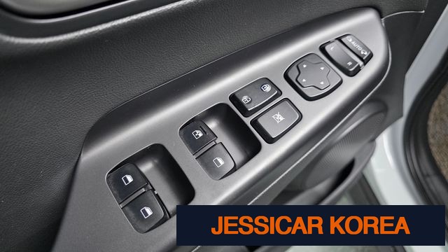 2018 Hyundai Kona - Thumbnail 11
