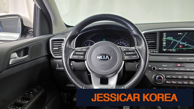2020 Kia Sportage the bold - Thumbnail 10