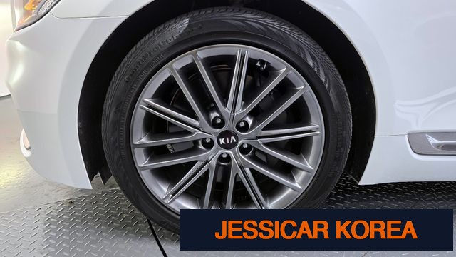 2021 Kia The K9 - Thumbnail 8