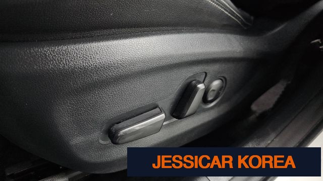 2017 Kia Sportage 4th generation - Thumbnail 4