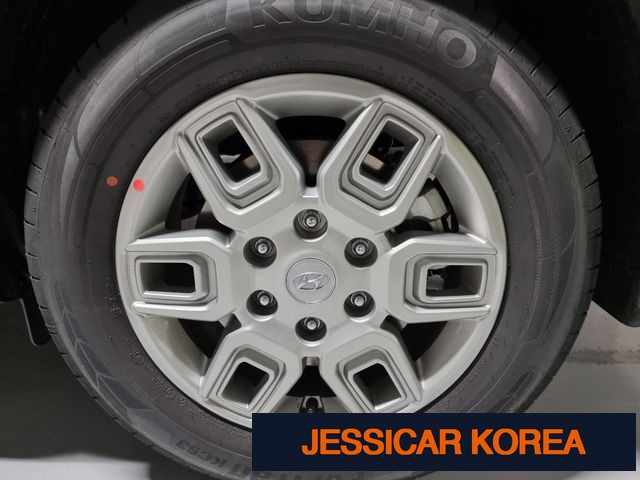 2024 Hyundai Staria - Thumbnail 5
