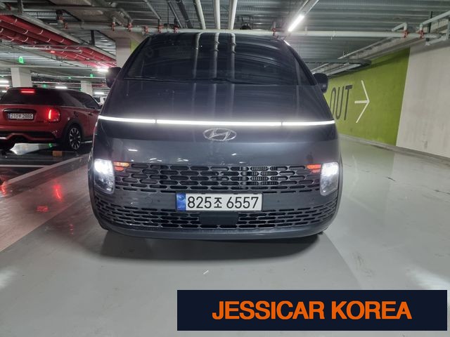 2024 Hyundai Staria - Thumbnail 8