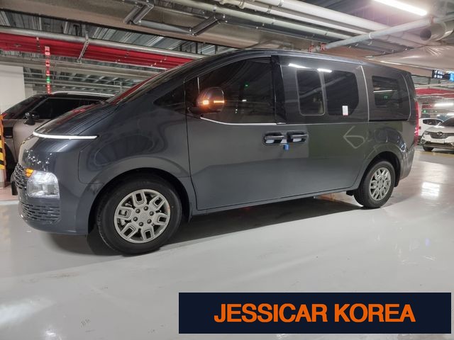 2024 Hyundai Staria - Thumbnail 10