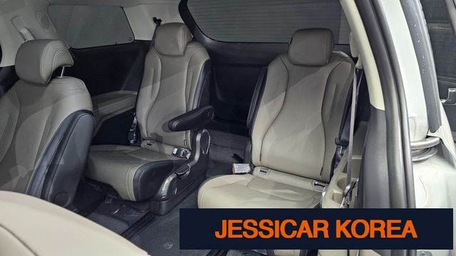 2025 Kia The New Carnival 4th generation - Thumbnail 17