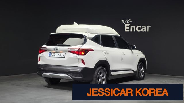 2022 Kia Seltos - Thumbnail 10