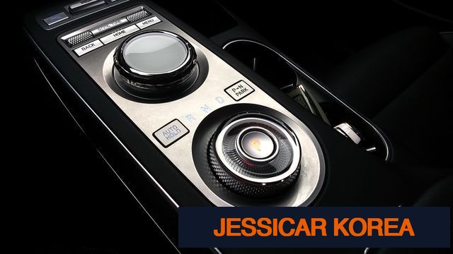2023 Genesis GV70 - Thumbnail 11