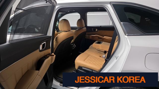2023 Kia Sorento 4th Gen - Thumbnail 9