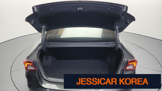 2021 Kia K5 3rd Gen - Thumbnail 10
