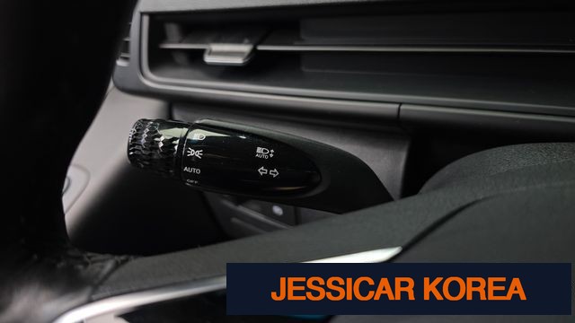 2023 Hyundai Staria - Thumbnail 2