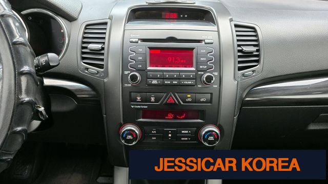 2011 Kia Sorento R - Thumbnail 9