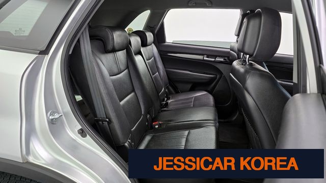2011 Kia Sorento R - Thumbnail 15