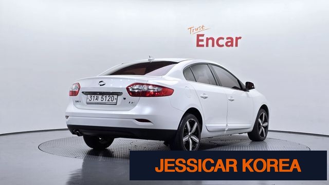 2010 Renault Korea New SM3 - Thumbnail 3