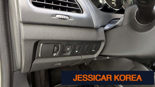 2010 Renault Korea New SM3 - Thumbnail 13