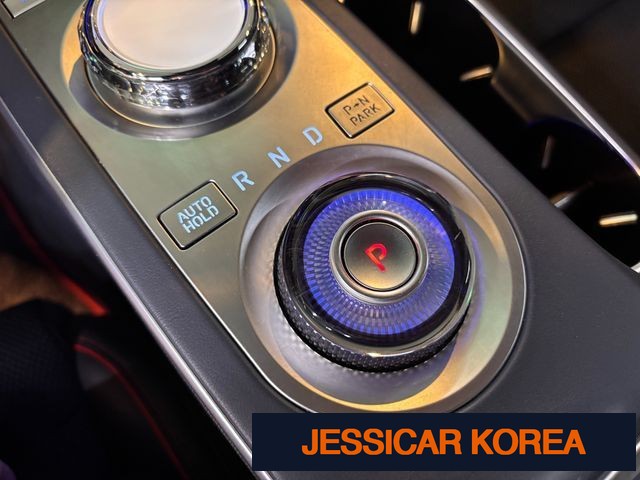 2021 Genesis GV70 - Thumbnail 20