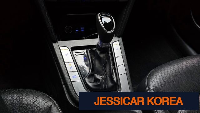 2016 Hyundai Avante AD - Thumbnail 3