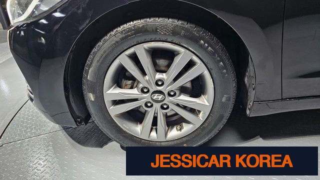 2016 Hyundai Avante AD - Thumbnail 20