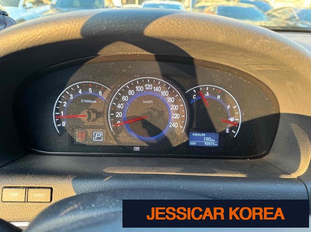 2011 Hyundai Veracruz - Thumbnail 13