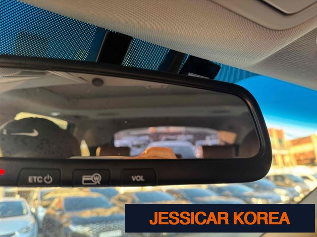 2011 Hyundai Veracruz - Thumbnail 16