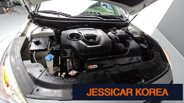 2017 Hyundai LF Sonata - Thumbnail 9