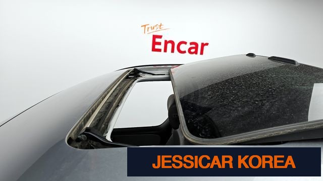 2016 Hyundai Grand Starex - Thumbnail 2
