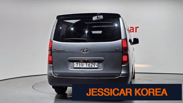 2016 Hyundai Grand Starex - Thumbnail 7