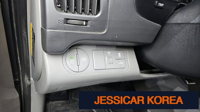 2016 Hyundai Grand Starex - Thumbnail 13