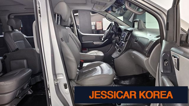 2016 Hyundai Grand Starex - Thumbnail 15