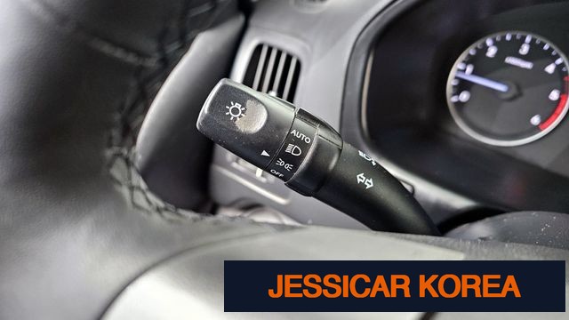 2016 Hyundai Grand Starex - Thumbnail 18