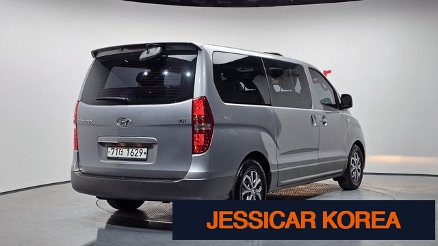 2016 Hyundai Grand Starex - Thumbnail 19