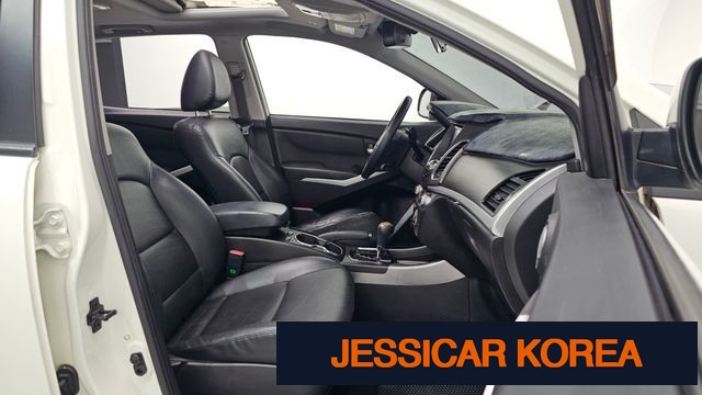 2015 KG Mobility New Korando C - Thumbnail 7