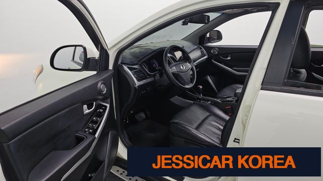 2015 KG Mobility New Korando C - Thumbnail 8