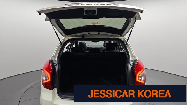 2015 KG Mobility New Korando C - Thumbnail 9