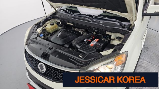 2015 KG Mobility New Korando C - Thumbnail 14