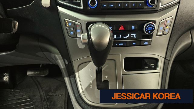2016 Hyundai Grand Starex - Thumbnail 5