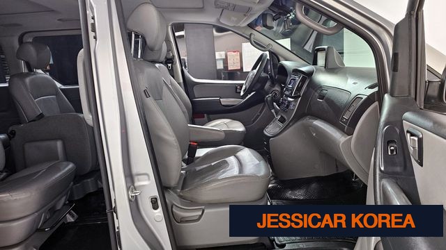 2016 Hyundai Grand Starex - Thumbnail 10