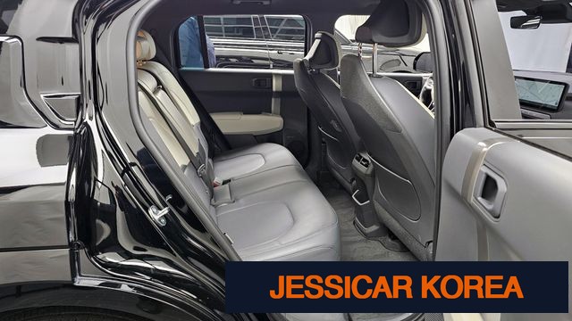 2026 Kia EV3 - Thumbnail 3