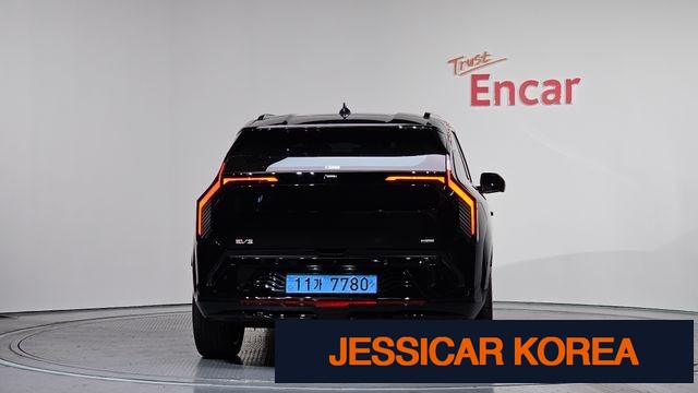 2026 Kia EV3 - Thumbnail 15