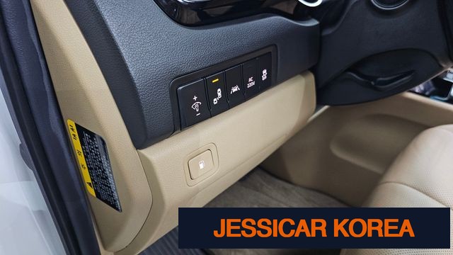 2017 Kia All New Carnival - Thumbnail 2