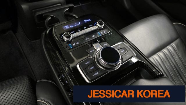 2016 Genesis EQ900 - Thumbnail 11