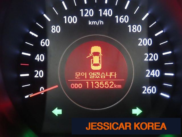 2011 Kia K5 - Thumbnail 16