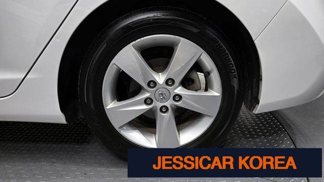 2011 Hyundai Avante MD - Thumbnail 9