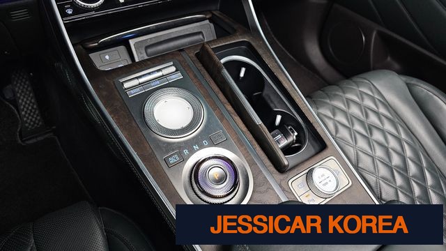 2022 Genesis GV80 - Thumbnail 9