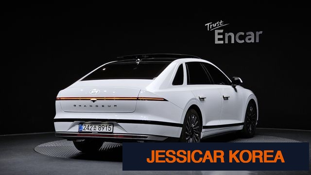2025 Hyundai Grandeur Hybrid (GN7) - Thumbnail 9