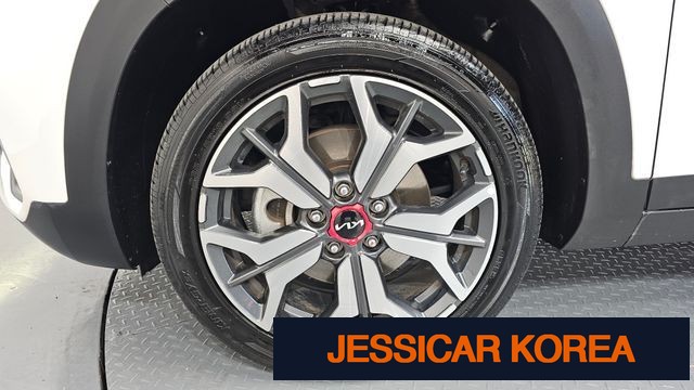 2022 Kia Seltos - Thumbnail 12