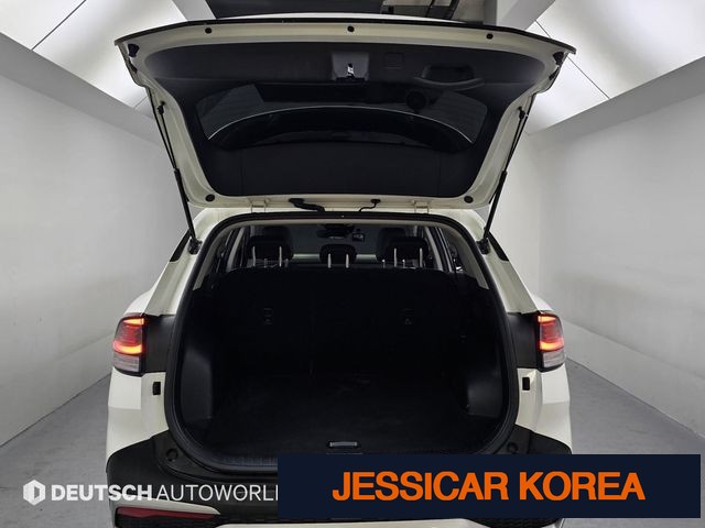 2023 Kia Sportage 5th Gen - Thumbnail 2